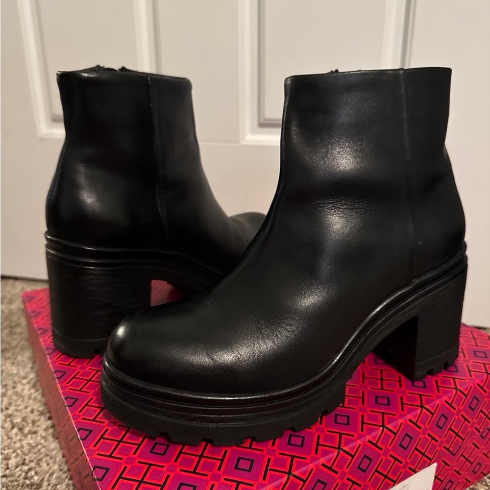 Seychelles Black Chunky Heel Ankle Boots